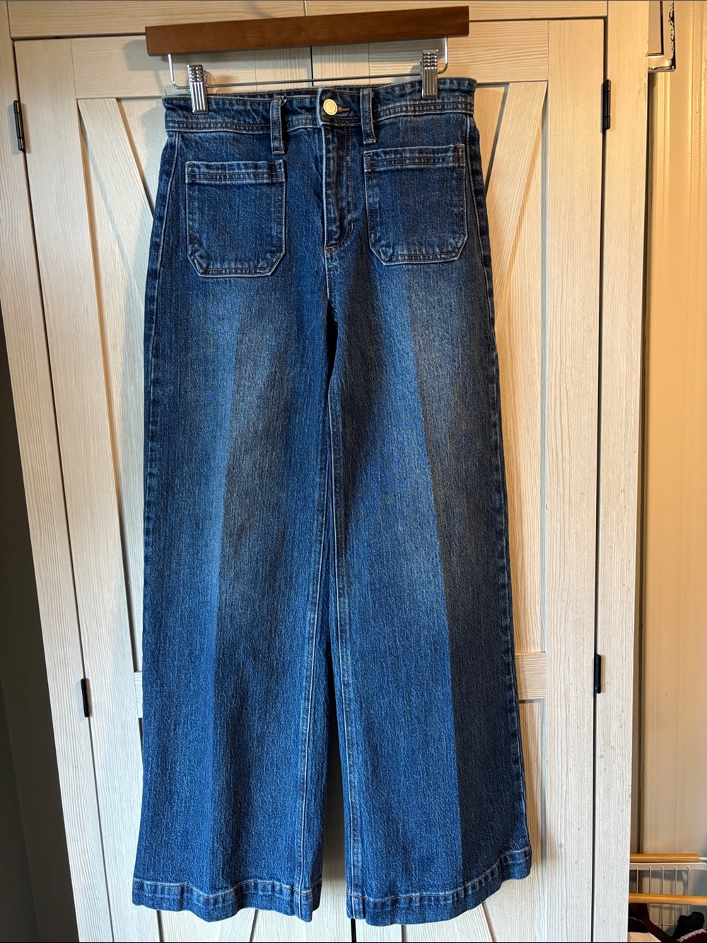 Just Black Wide Leg High-Rise Jeans size 26 cropped